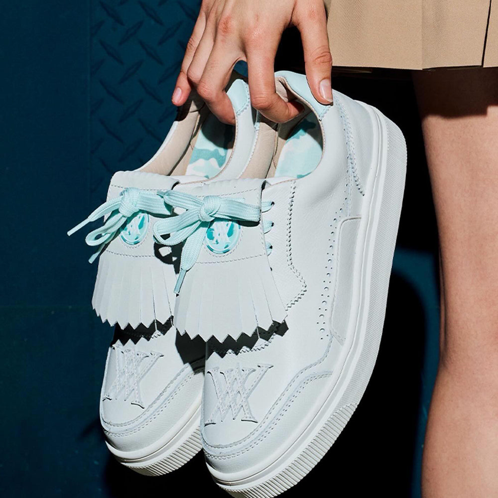 The Ground Beneath Your Swing: A Modern Guide to Women's Golf Shoes