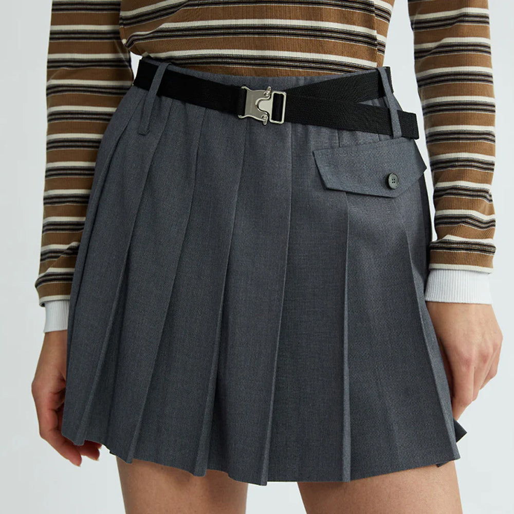 The Engineering Behind the Pleat: Why This Detail Changes Everything