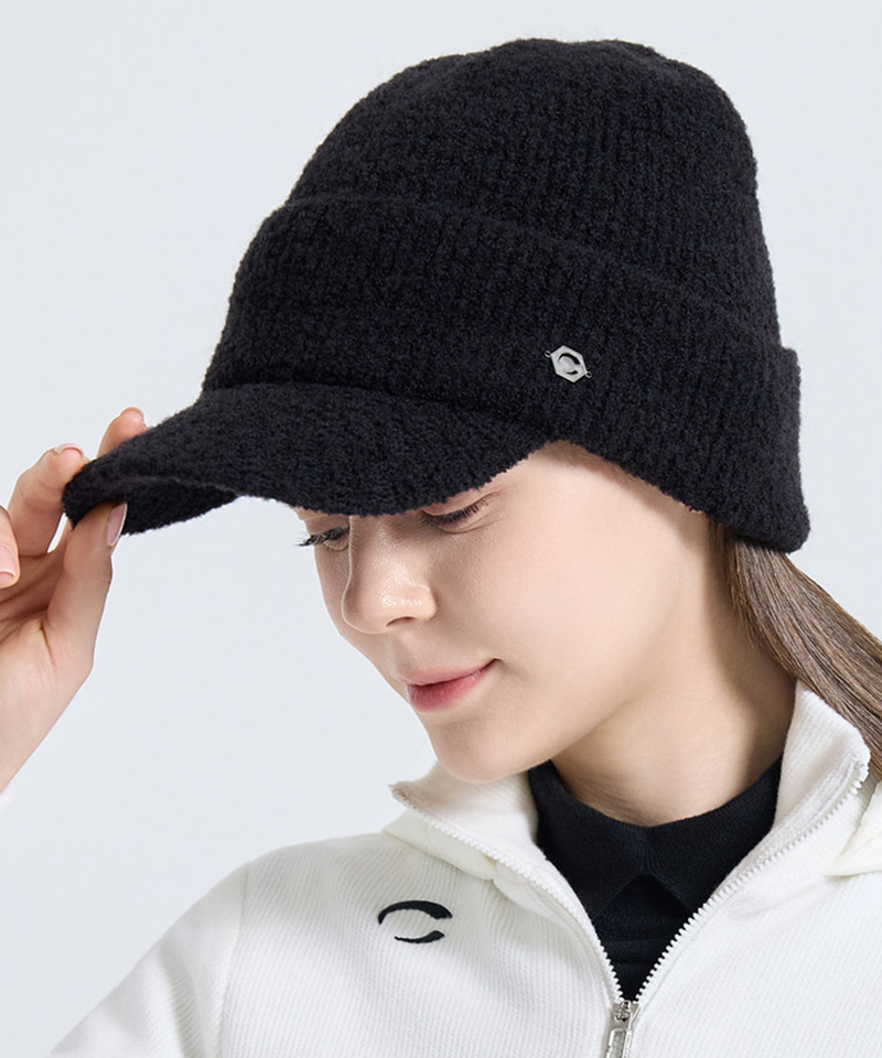 Challenger Women's Boucle Knit Cap - Black