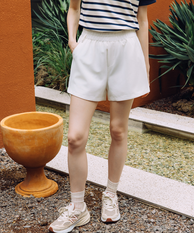 OBER GOLF Glow Slit Shorts - Ivory