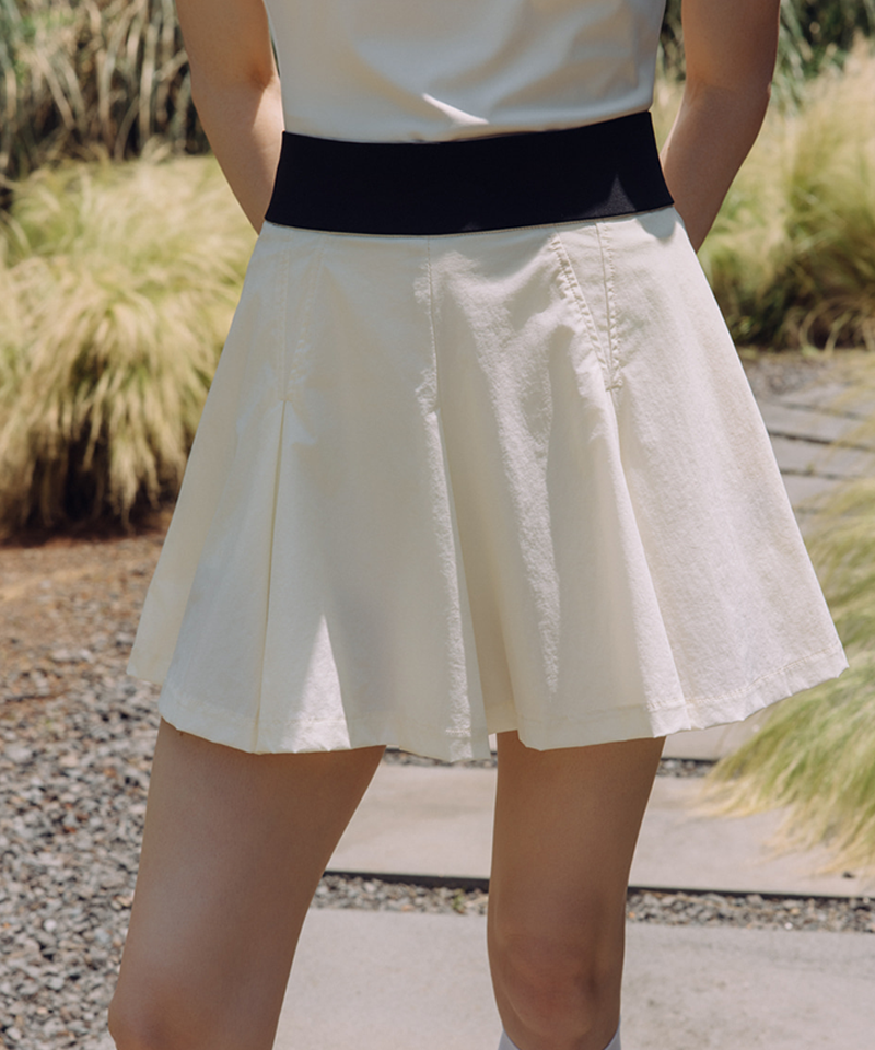 OBER Golf Air Move Pleated Skirt - Cream