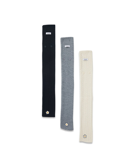 MACKY Golf: Point Button Knit Muffler - 3 Colors