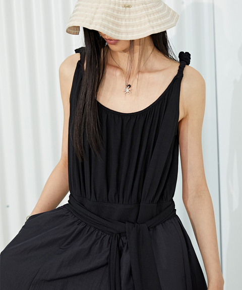 Monday Flow Summer Breeze One Piece - Black