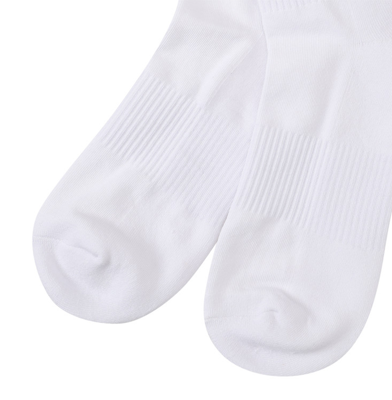 Amazing Cre Logo Point Middle Socks - 3 Colors