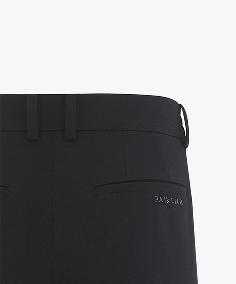 FAIRLIAR Men's One-Tuck Tapered Fit Pants - Black