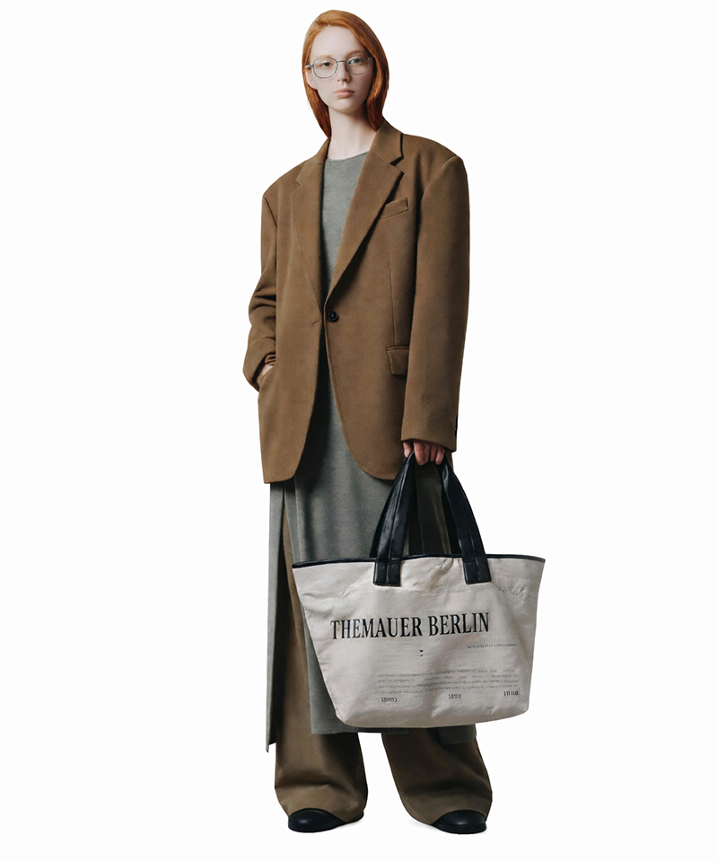 MAUER GLOBAL Berlin Trag Bag - Ivory
