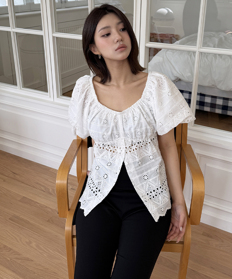 PIV'VEE Eyelet Shirring Blouse - Cloud White