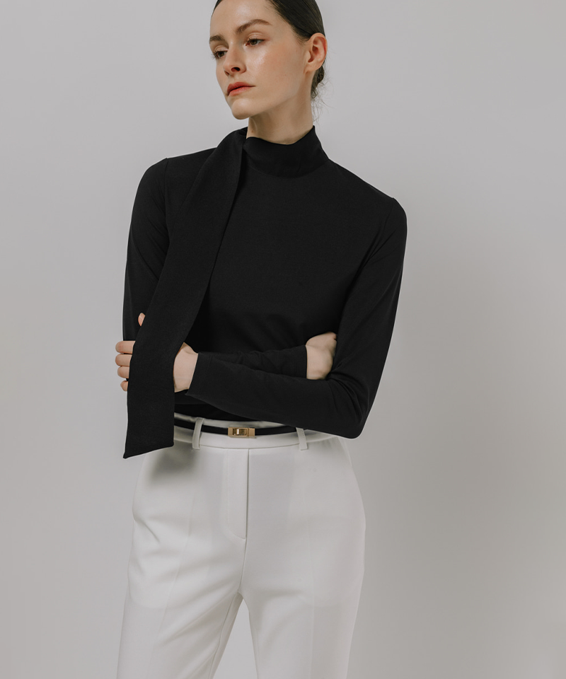 OBER Golf Women's Romantic Tie Performance Top - Black