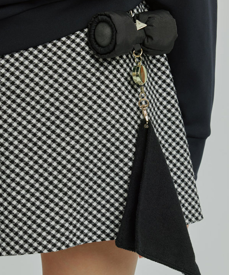 CREVE NINE: Ribbon Towel Ball Case - Black