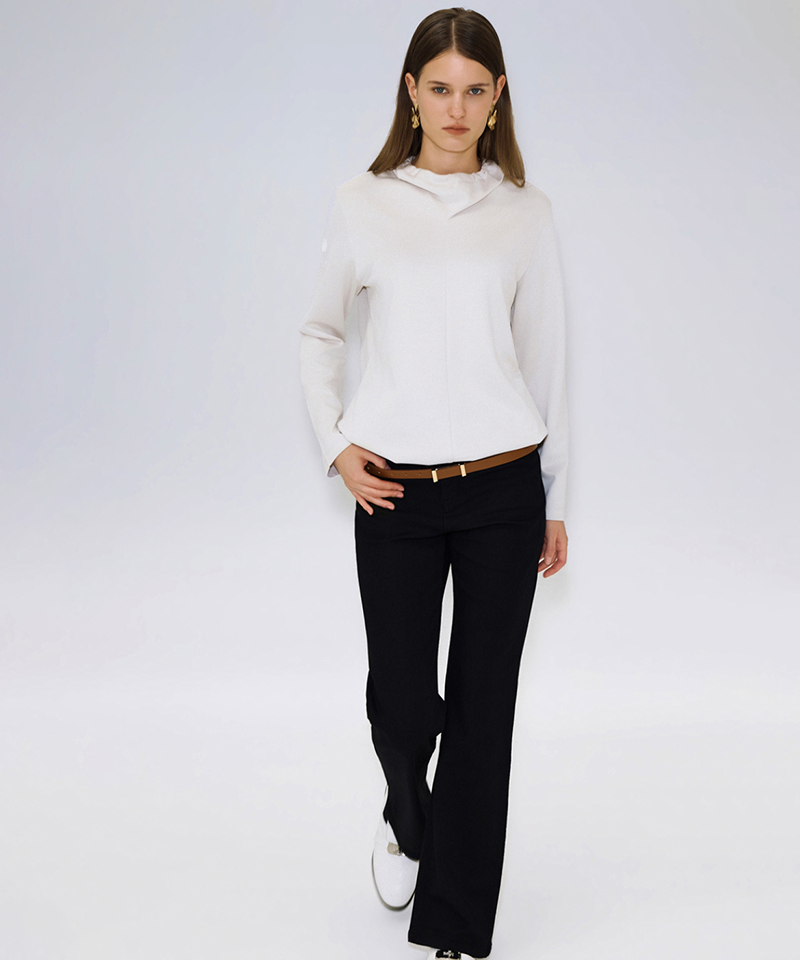 Anell Golf String Neck Turtleneck Shirt - Biege