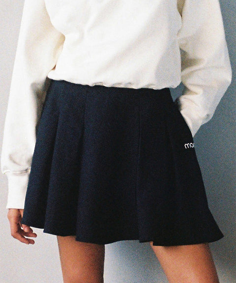 MACKY Golf: Sharron Flair Skirt - Black