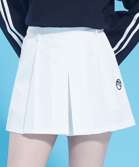 [Warehouse Sale] MACKY Golf: Wavy Short Pants - White