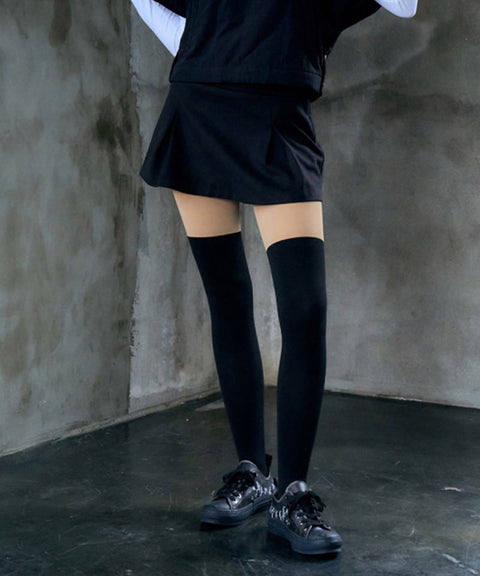 [Warehouse Sale]  MAGIA Pin-tuck Mini Skirt - Black