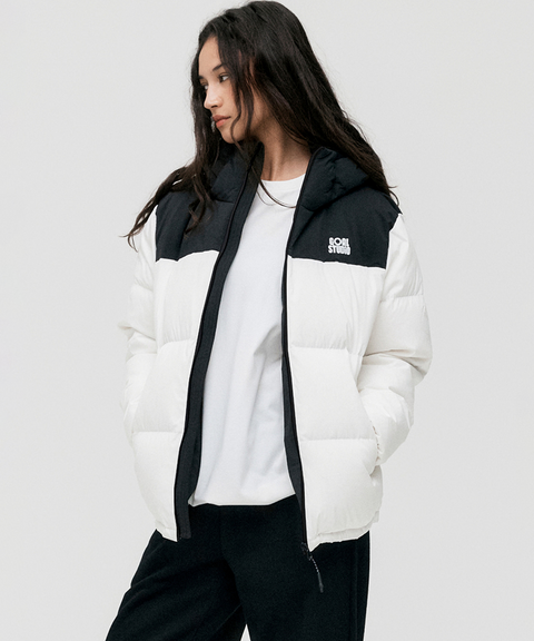Goal Studio Women's Essential Hooded Puffer Down Jacket - Off White