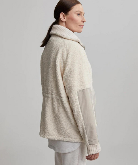 [Warehouse Sale] VARLEY Joel Sherpa Jacket - Sandshell/ Dove