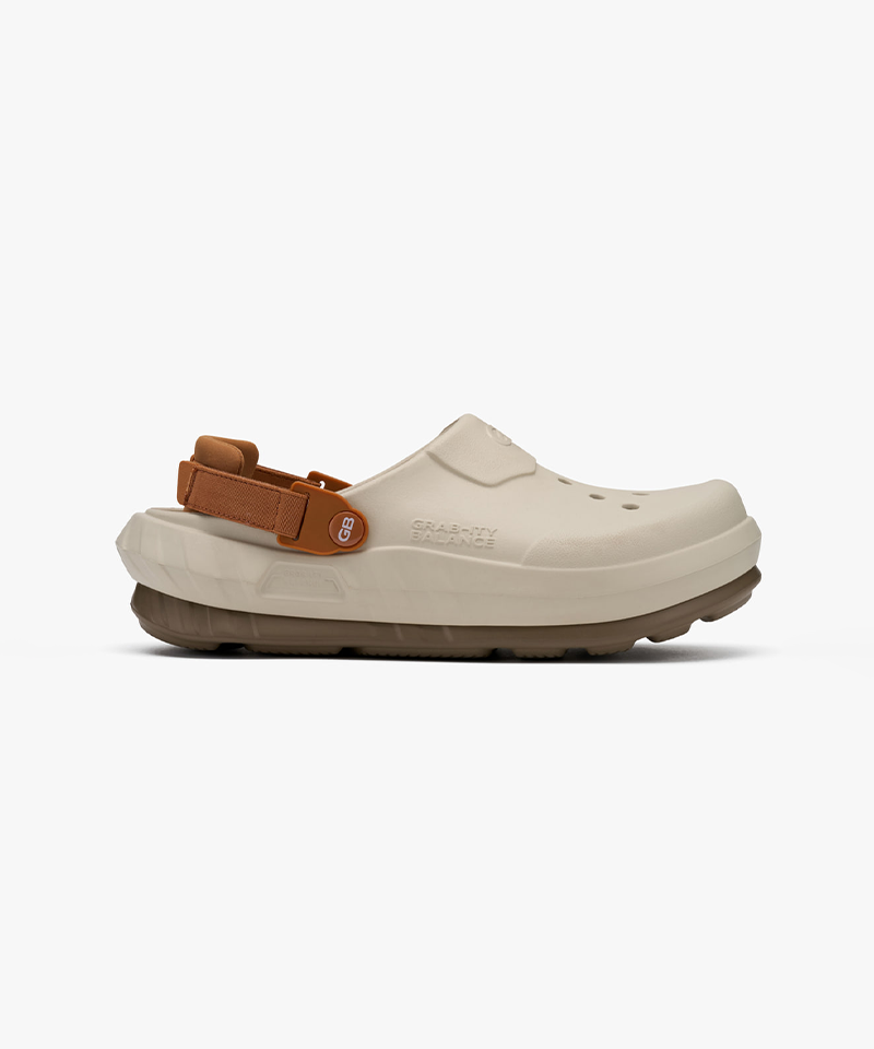 [Warehouse Sale] Goal Studio Unisex GB Pro Clog - Beige