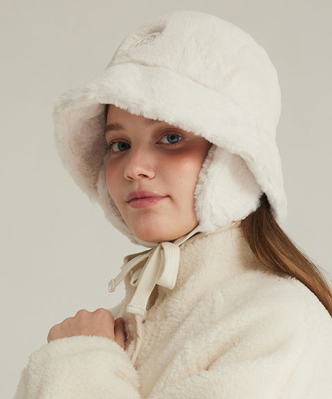 MACKY Golf: Mink Tender Bucket Hat - Ivory