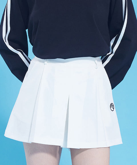 [Warehouse Sale] MACKY Golf: Wavy Short Pants - White