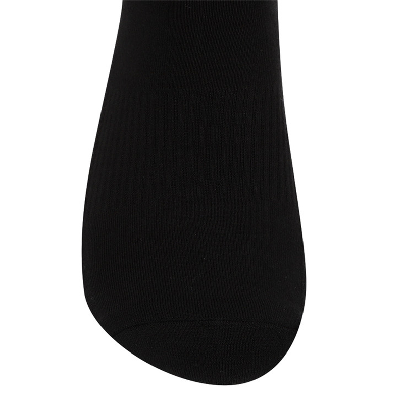 Amazing Cre Logo Point Middle Socks - 3 Colors