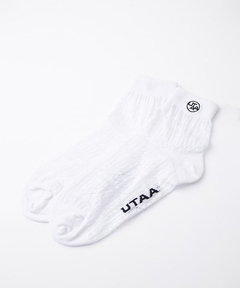 UTAA Women's Punching Pattern Loose Socks - White