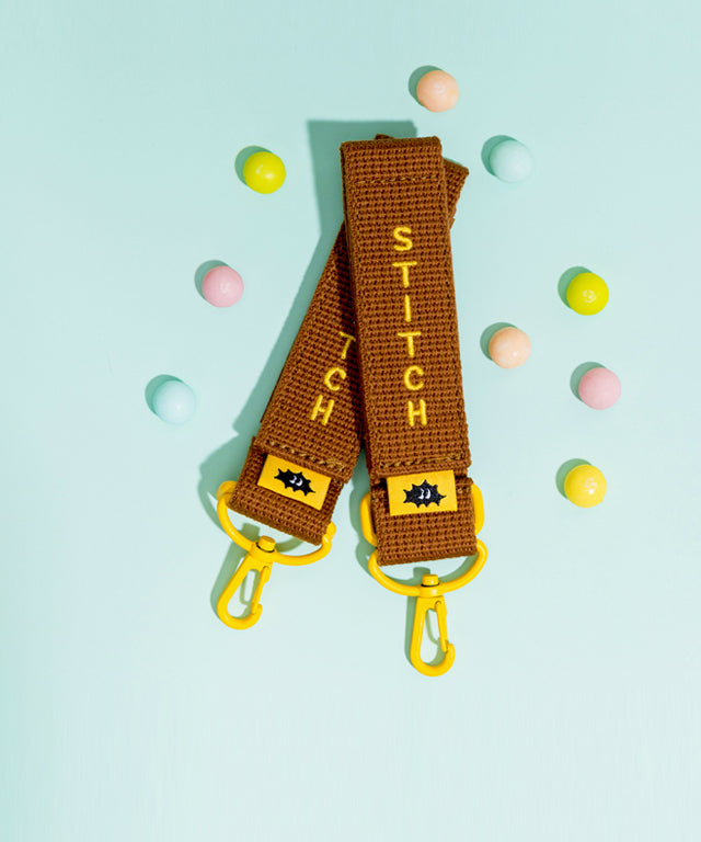 SNILLO STITCH Stroller Hanger - Brown