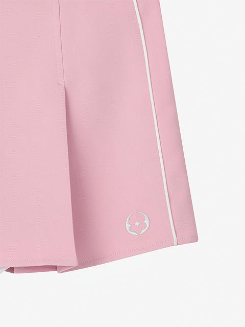 GFJ Golf Women's Front Piping Tuck Skirt - Pink