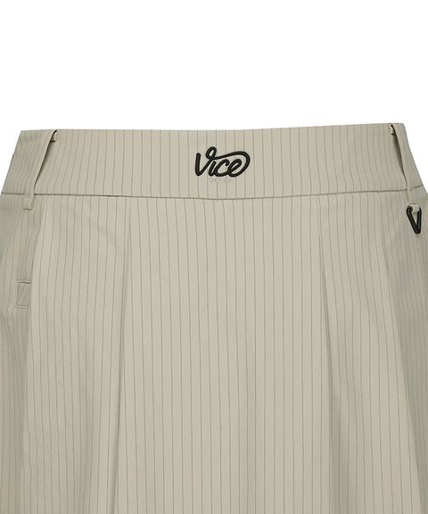 Vice Golf Atelier Women Big logo Wrap Pleat Half Pants - Beige