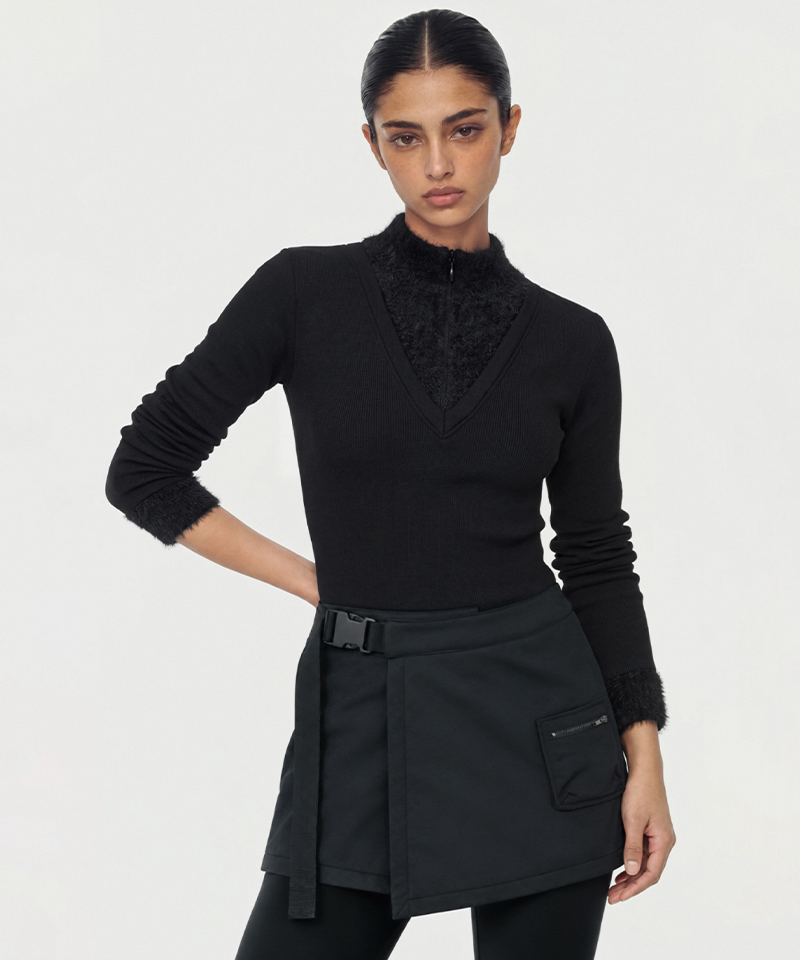 BERMUDA GRASS Two-way Fur Color Block Knit T-Shirt - Black