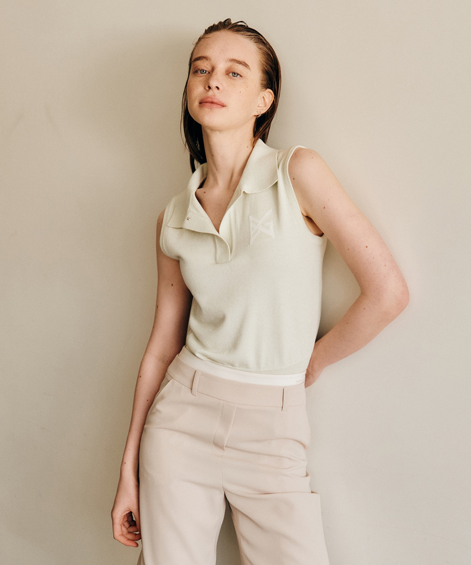 BERMUDA GRASS Double Waisted Bermuda Shorts Beige