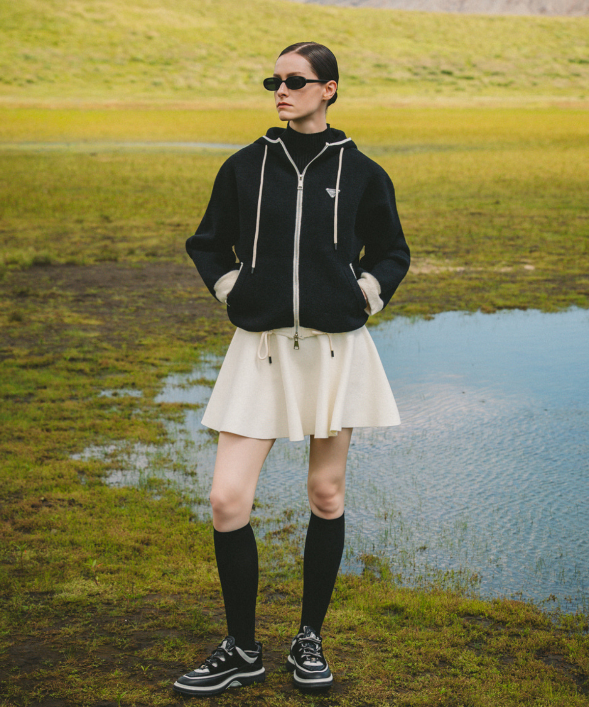 OBER Golf Hairy Color Block Hooded Zip-Up Black