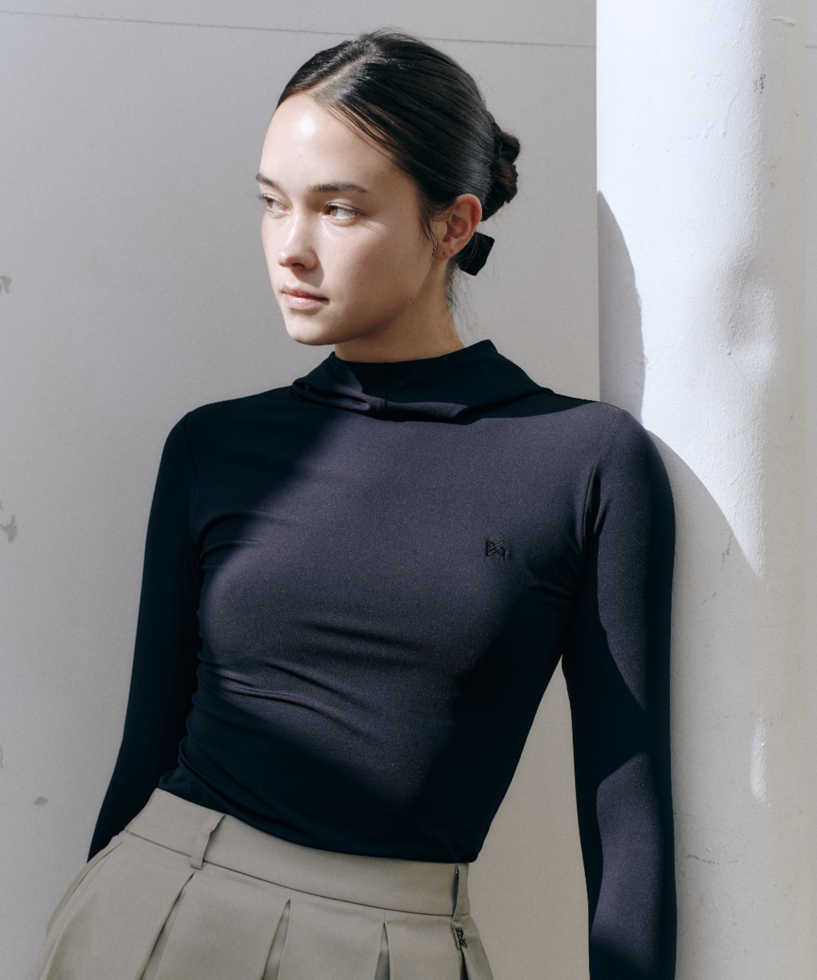 BERMUDA GRASS Hooded T-shirt Black