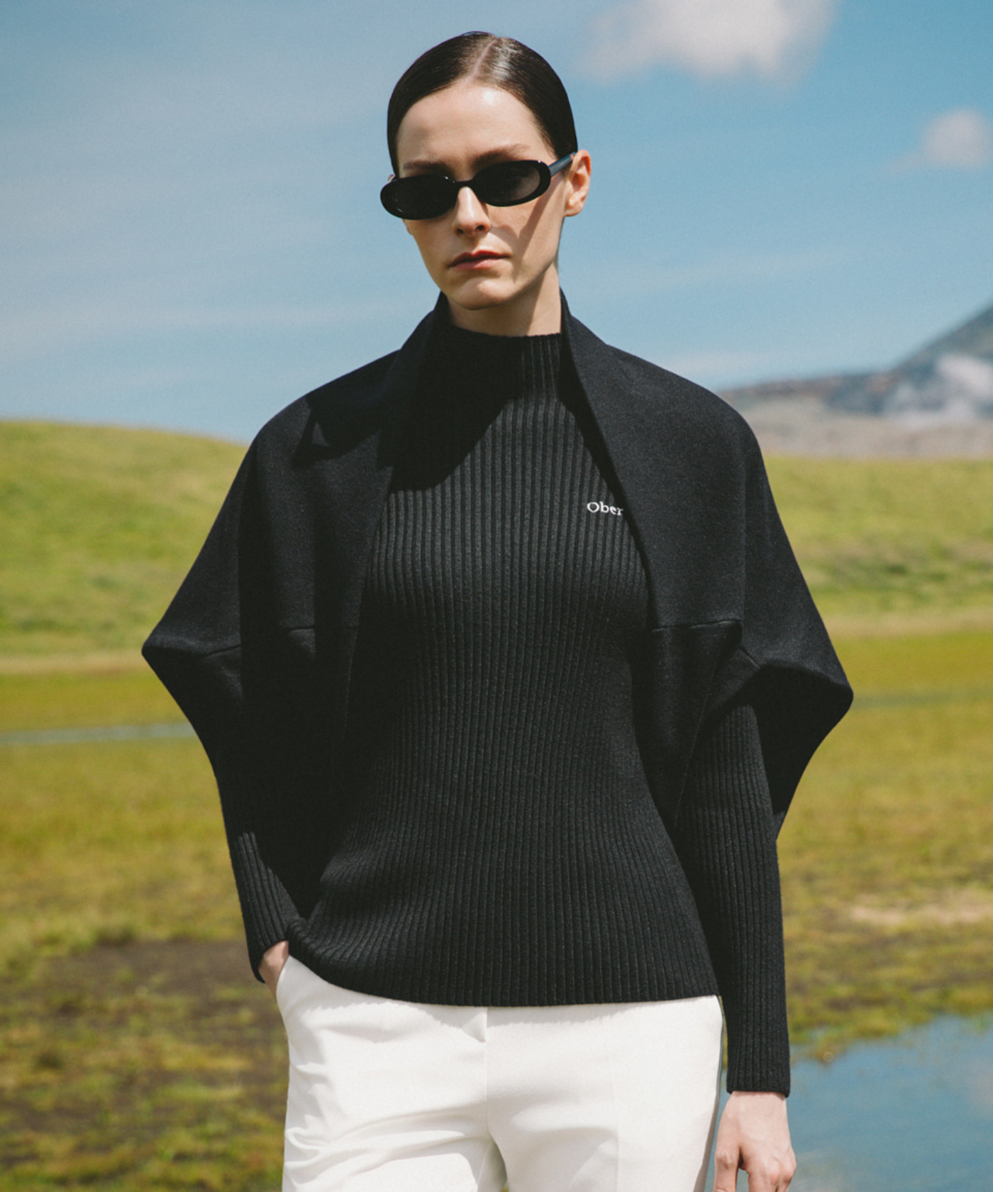 OBER Golf Knit Cape Shawl Black