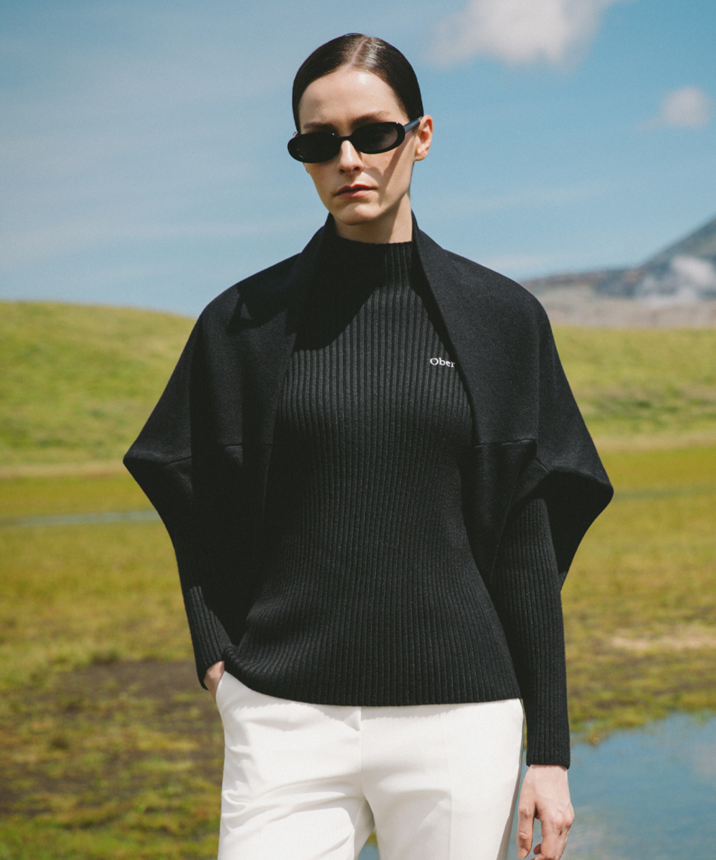 OBER Golf Knit Cape Shawl Black