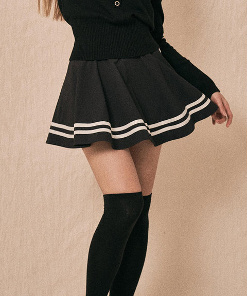 LENUCU Hem Line Flare Skirt - Black