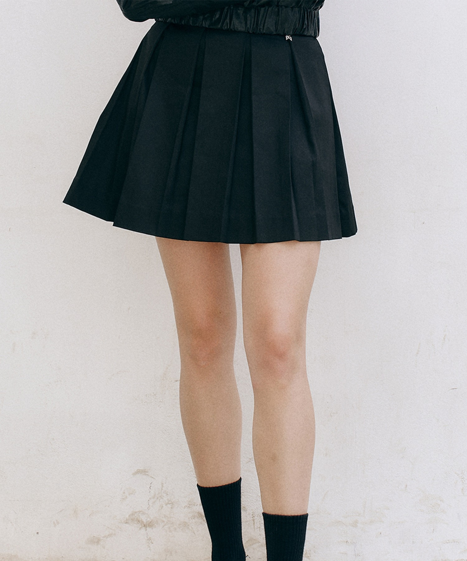 BERMUDA GRASS Satin Volume Golf Skirt Black