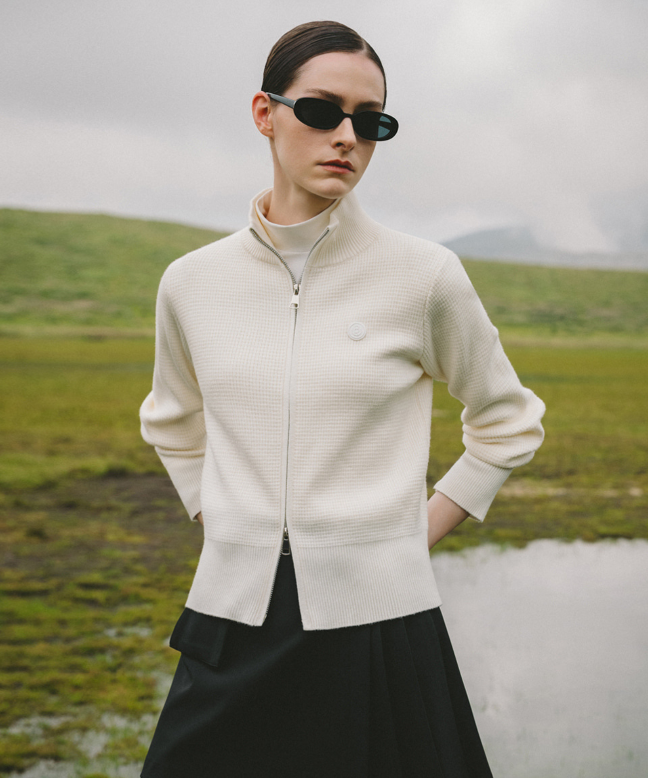OBER Golf Waffle Knit Zip-up Cardigan Ivory