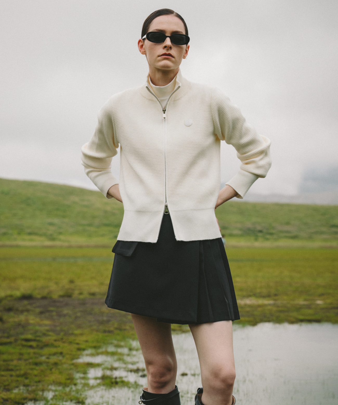 OBER Golf Waffle Knit Zip-up Cardigan Ivory