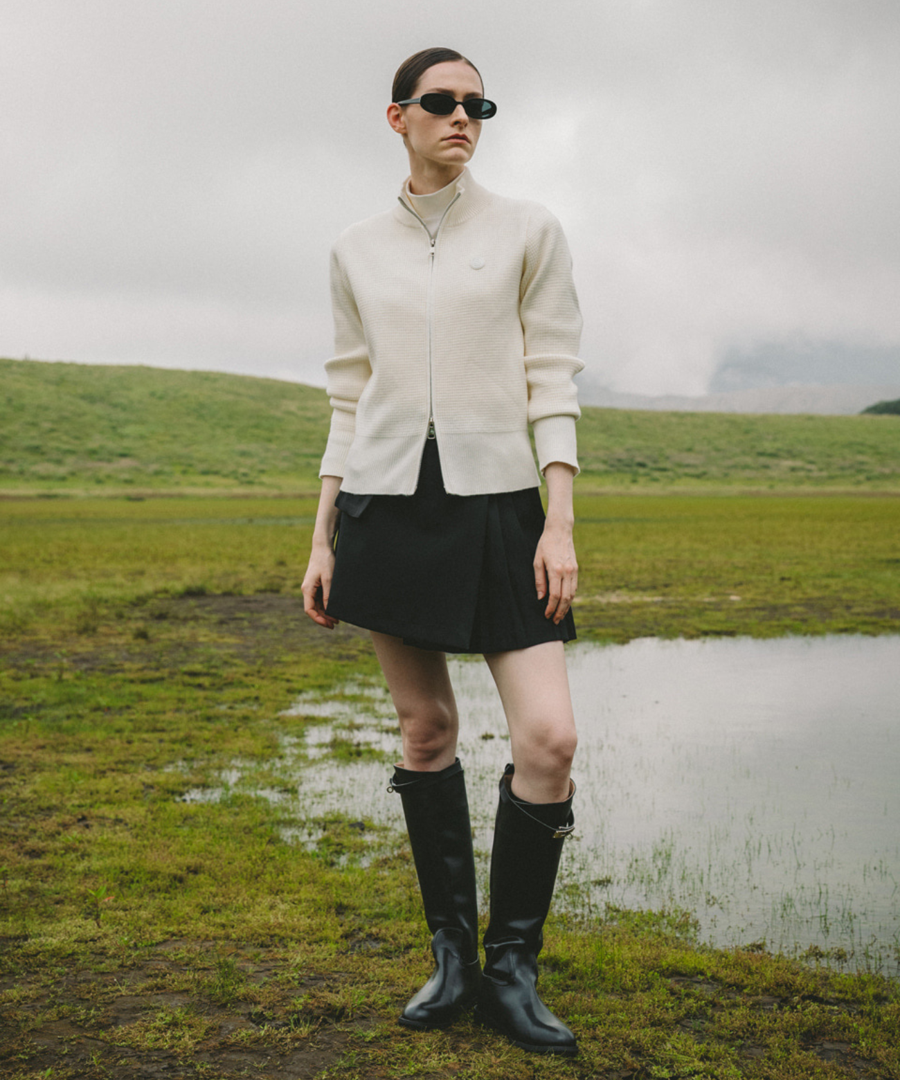 OBER Golf Waffle Knit Zip-up Cardigan Ivory